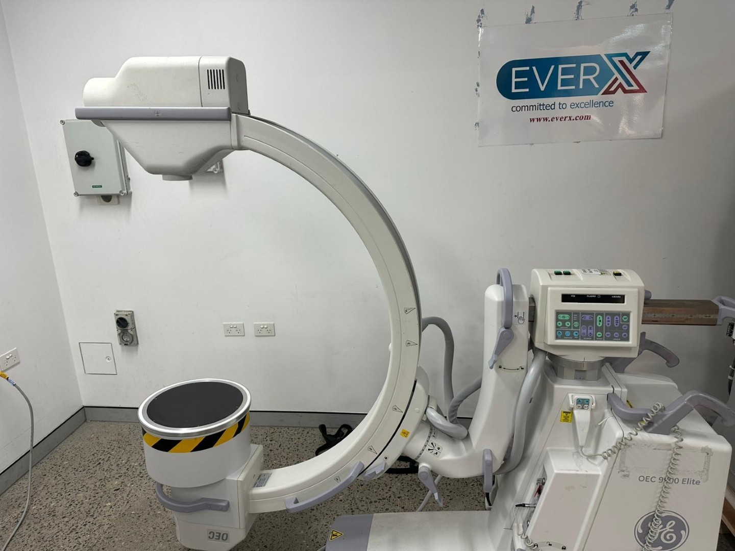 OEC 9900 Elite VAS 8 C-Arm Image