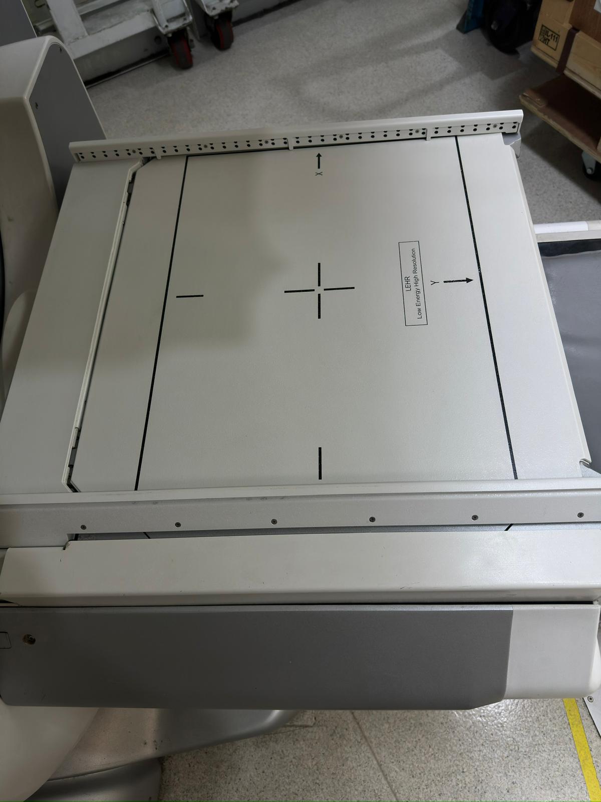 GE Discovery NM/CT 670 SPECT System Image