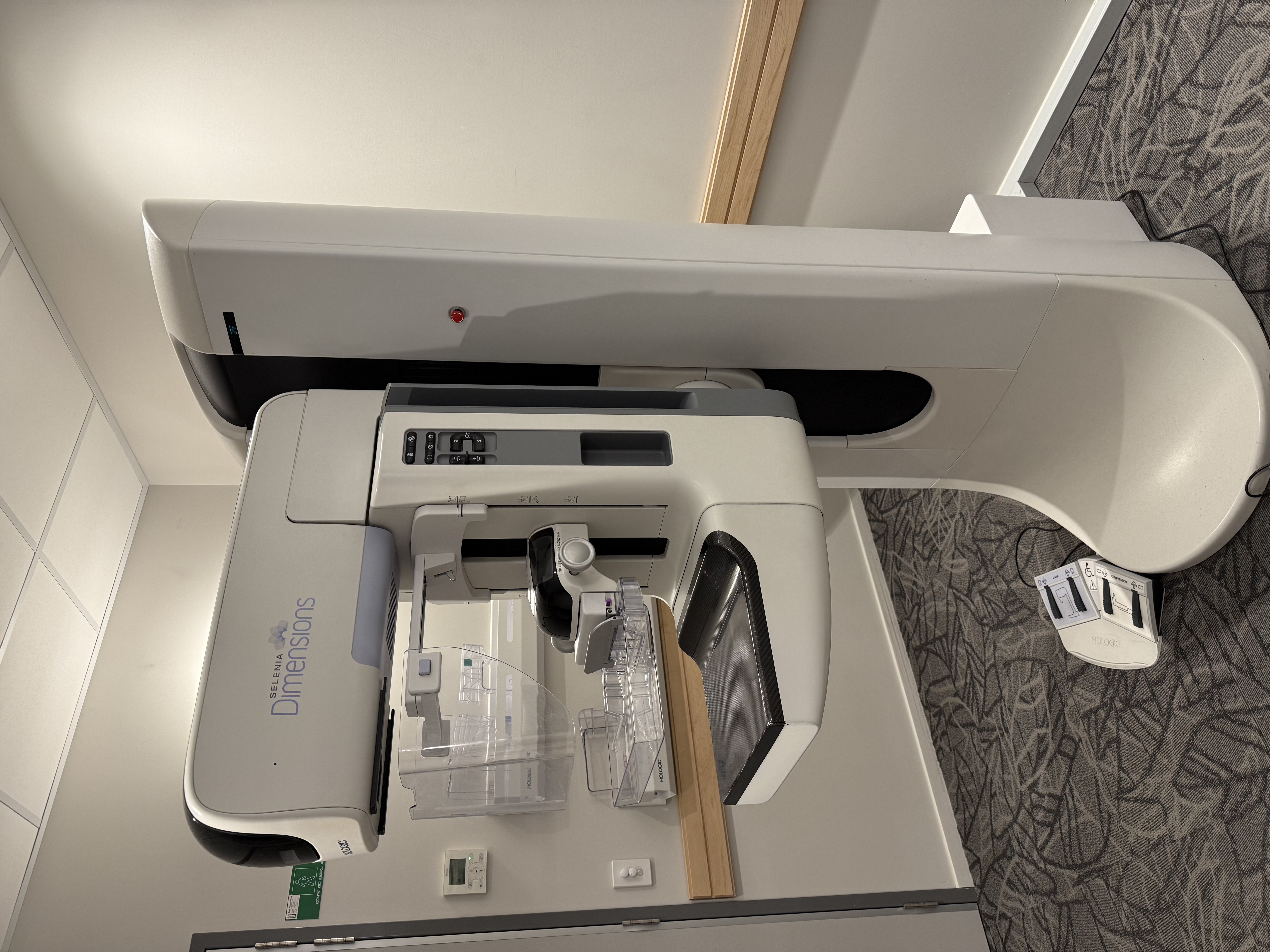 Hologic Selenia Dimensions Mammography System w/Tomo Image