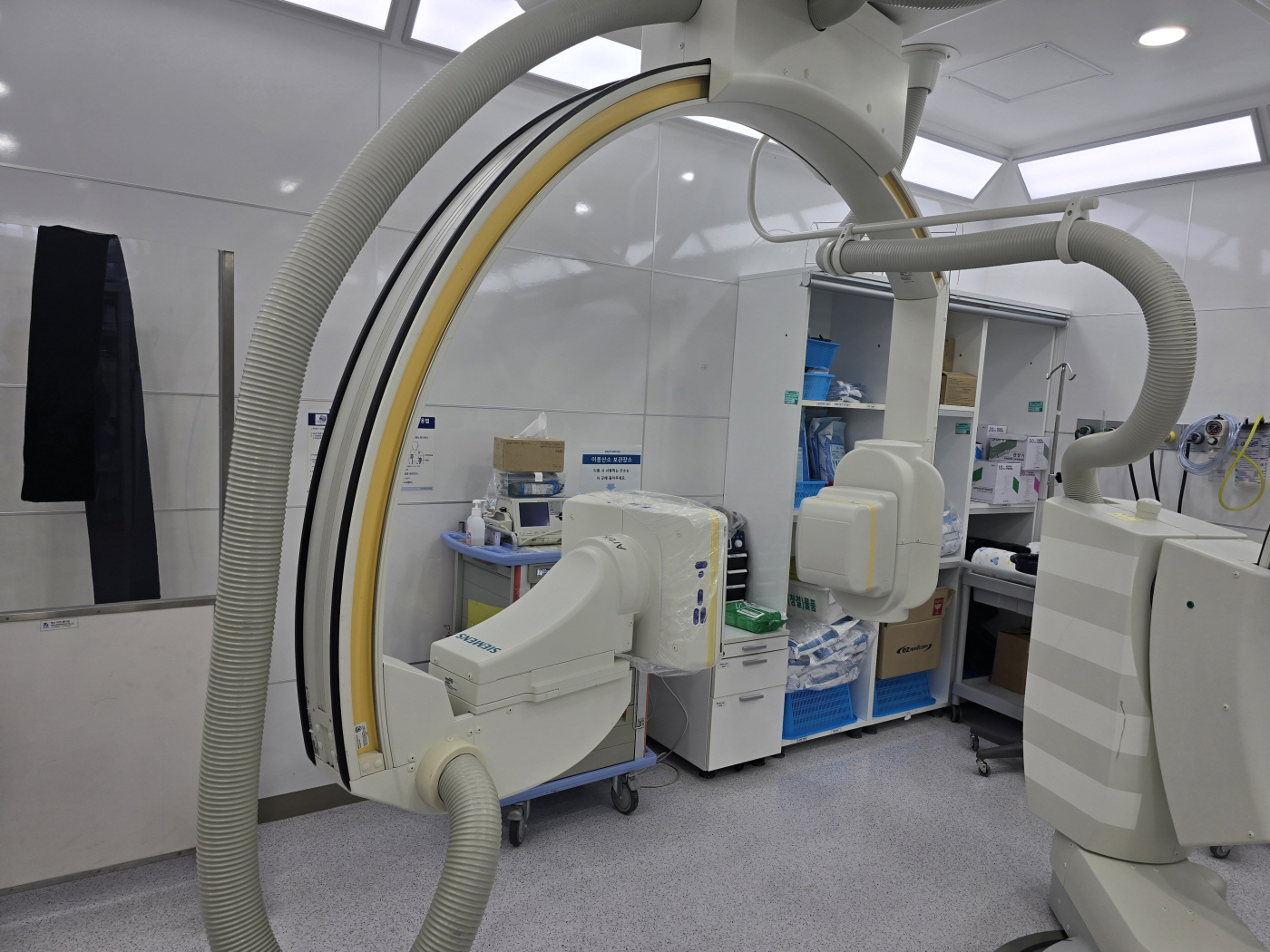 Siemens Artis Zee Biplane Cath lab Image